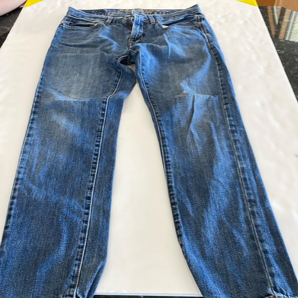 American Eagle men’s jeans in excellent shape